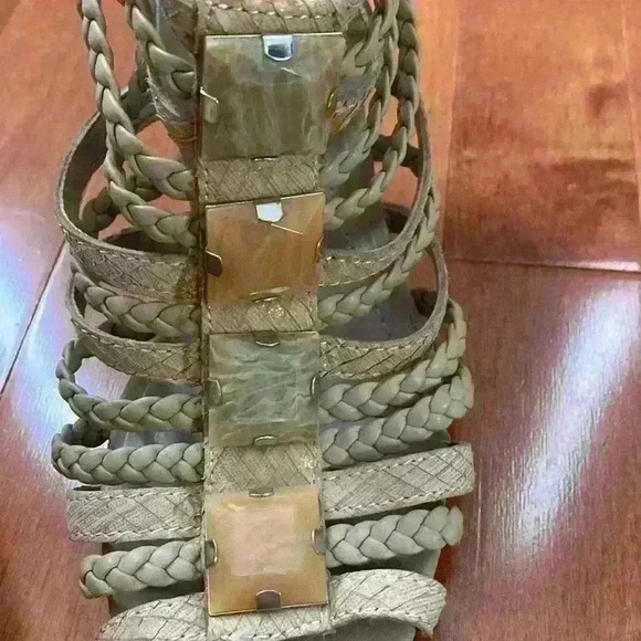 BCBGeneration Nude Snakeskin Pump with Nude/Neutral Gem Detail - Picture 8 of 9